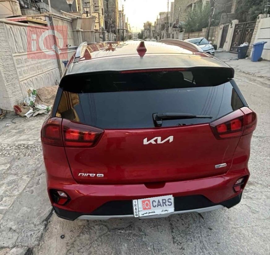 كيا نيرو